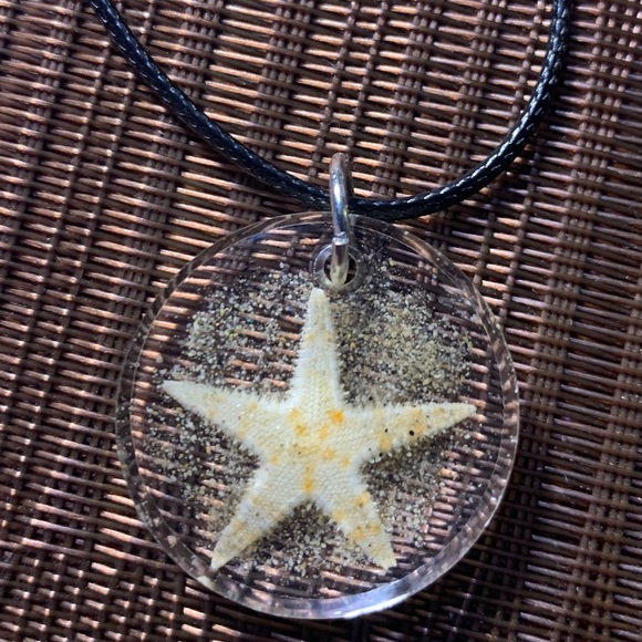 Starfish & Sand Necklace - Picture 1 of 1
